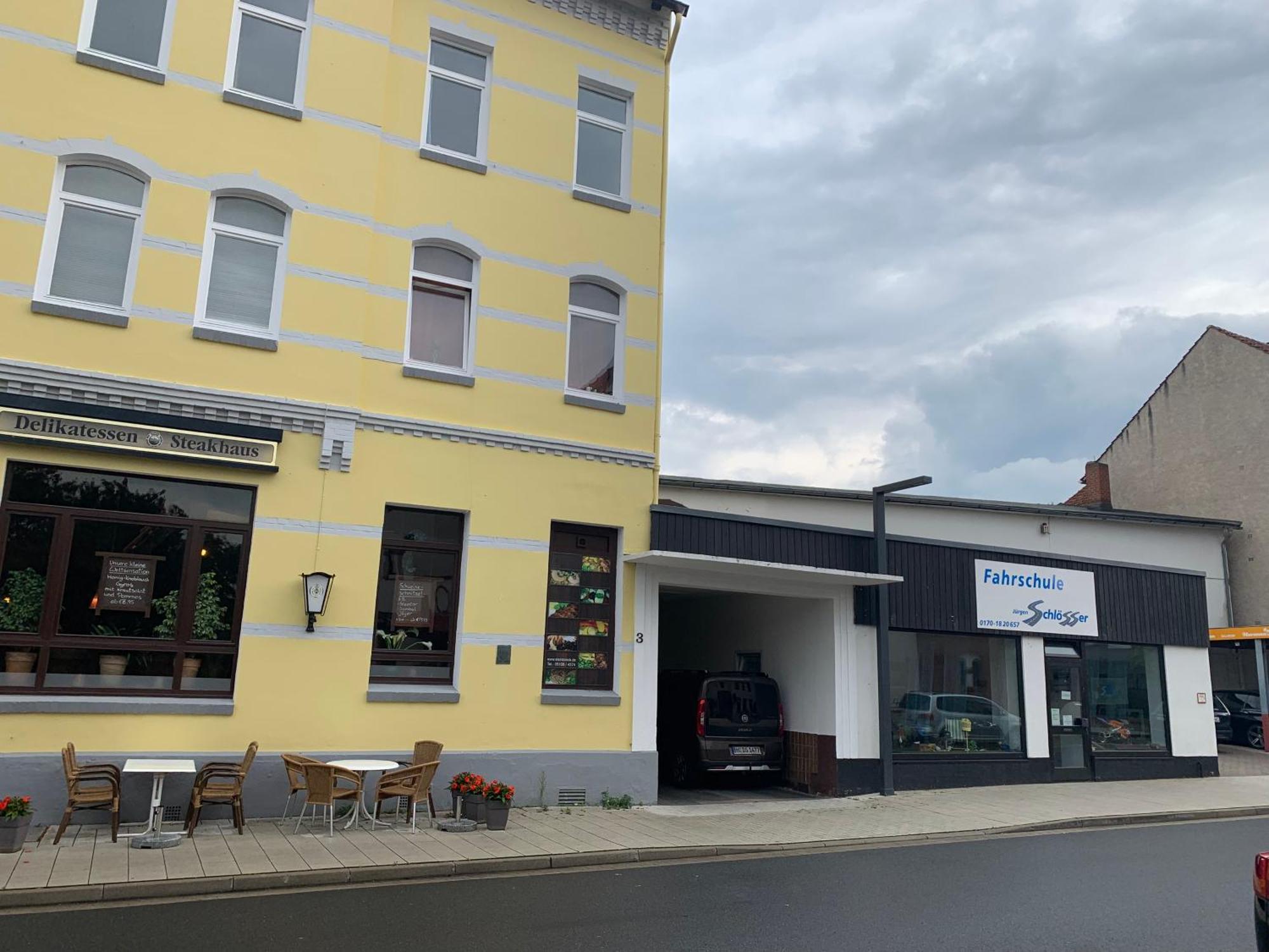 Moderne 4 Zimmer Apartment Mit Bergblick Stadtzentrum Contactless Check-In Gehrden  Exterior photo
