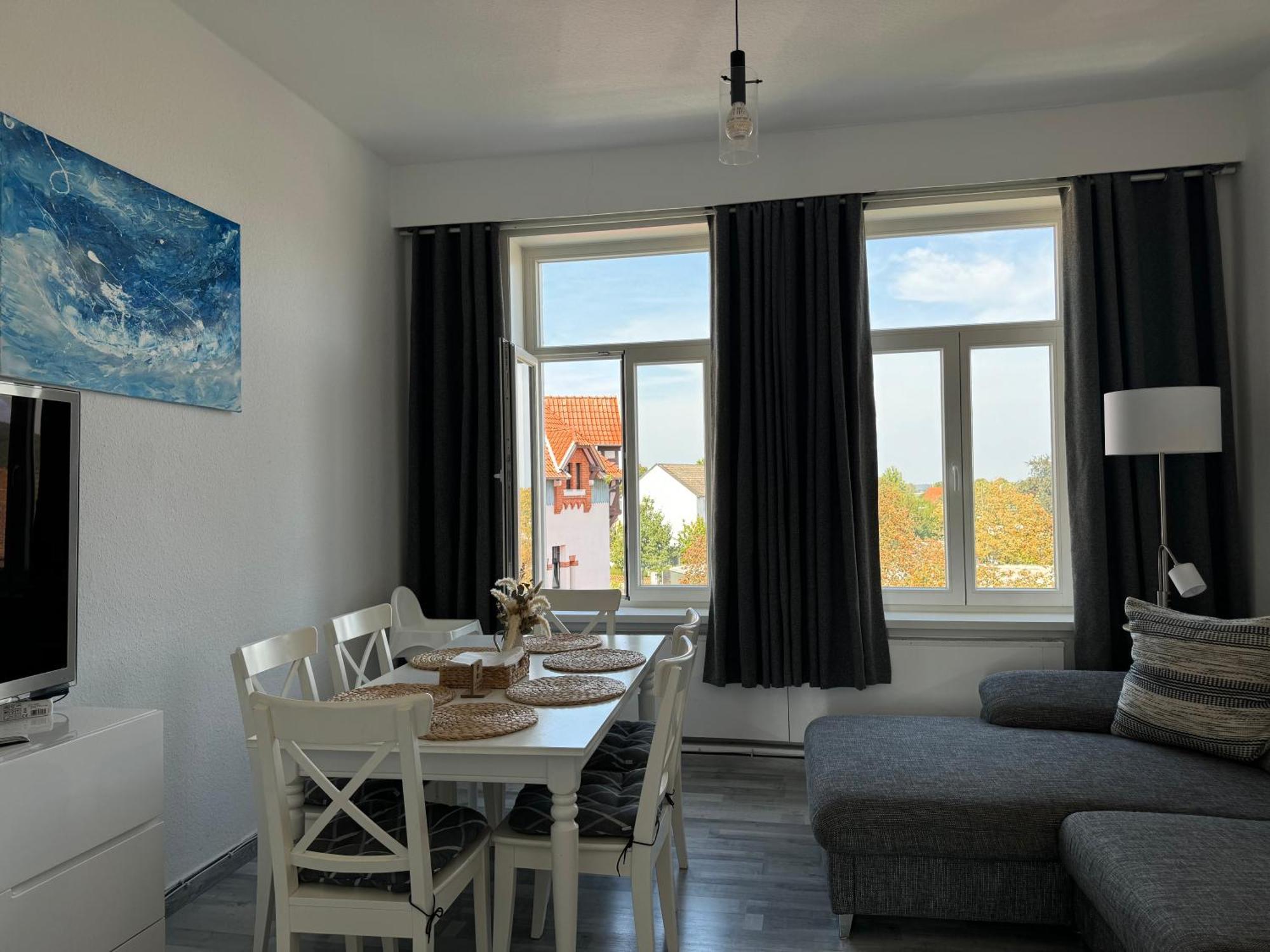 Moderne 4 Zimmer Apartment Mit Bergblick Stadtzentrum Contactless Check-In Gehrden  Exterior photo