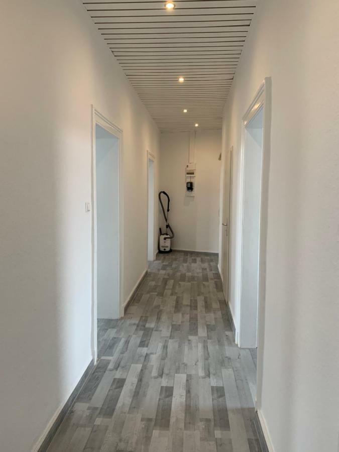 Moderne 4 Zimmer Apartment Mit Bergblick Stadtzentrum Contactless Check-In Gehrden  Exterior photo